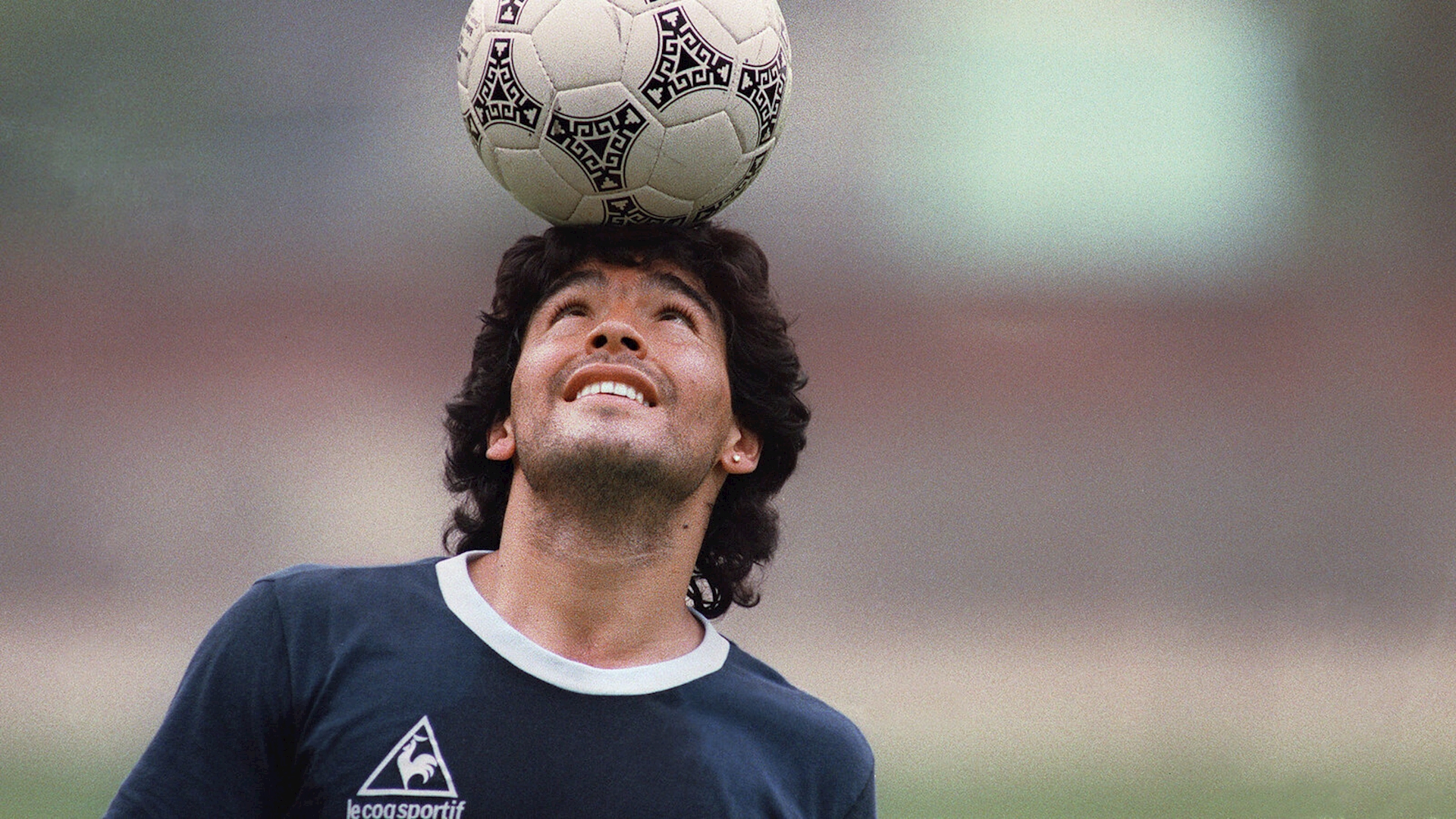 Tiểu sử sự nghiệp của cố cầu thủ Maradona