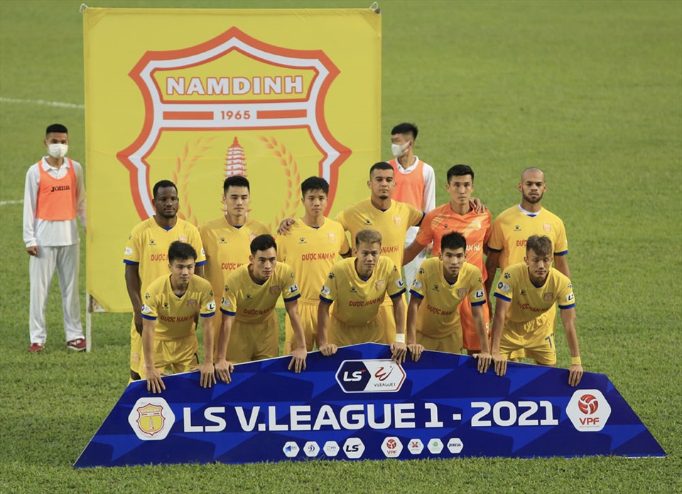 CLB Nam Định tại mùa giải 2021