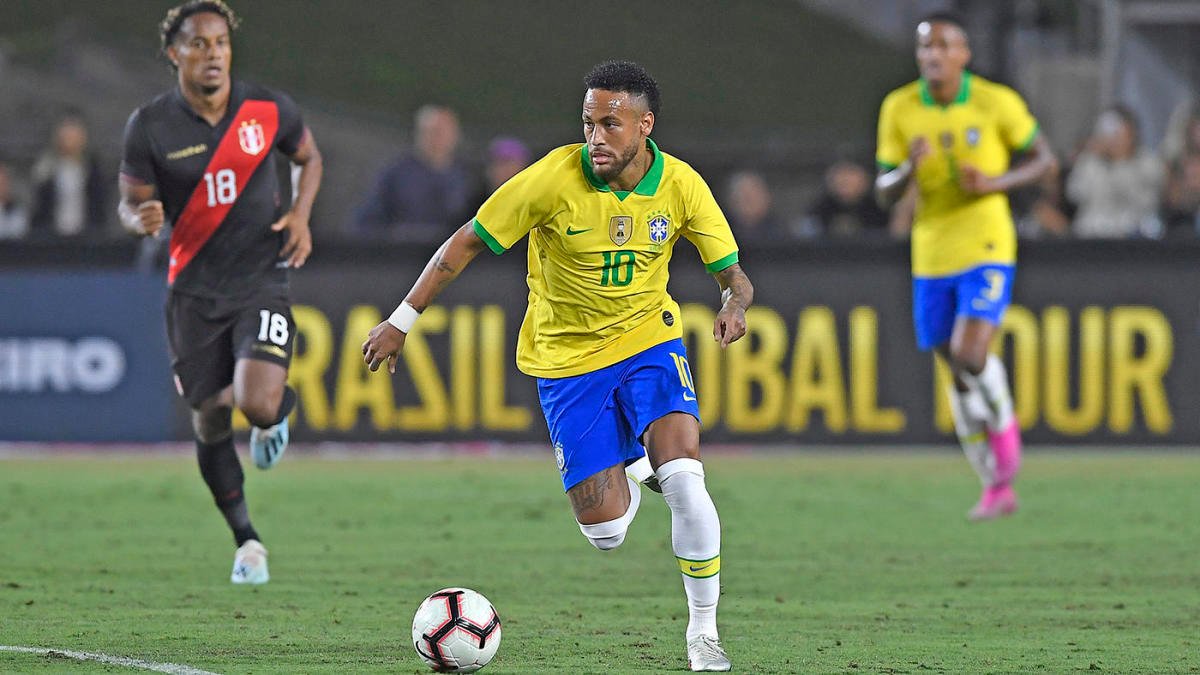 Neymar kiến tạo nên bàn thắng trước Peru