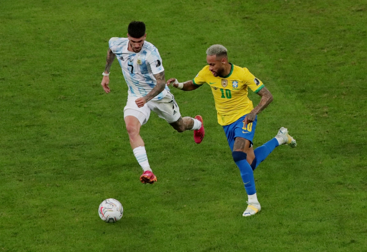 Neymar nỗ lực hết sức mình cho đến những phút cuối trận chung kết giữa Brazil - Argentina