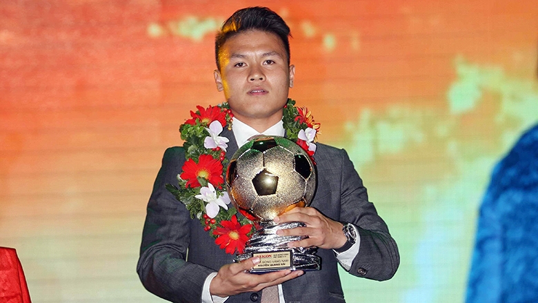 Quang Hải đoạt giải Quả bóng vàng năm 2018